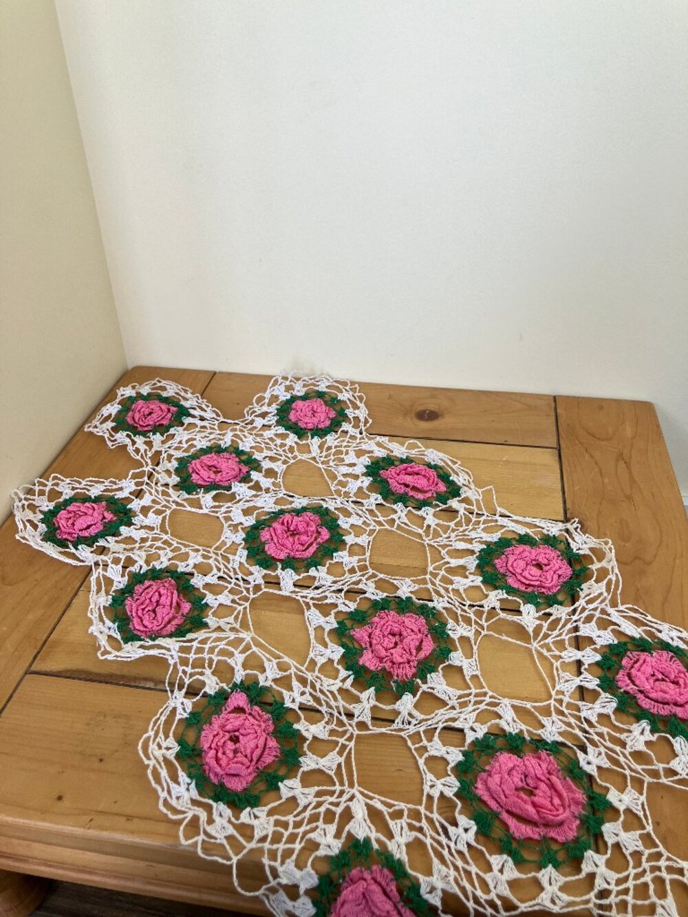 Pink 3D Flower Doily Centerpiece Vintage Hand Crochet Table Runner 15x38